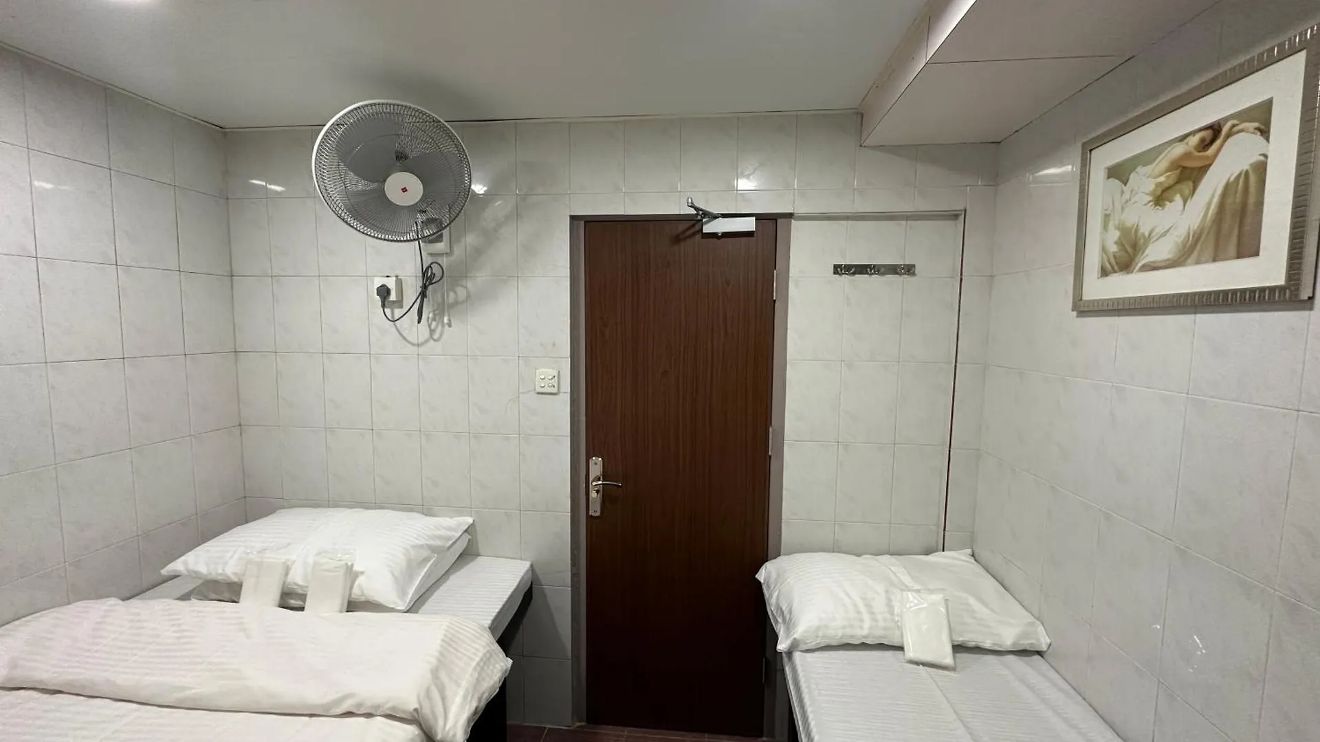 Отель Mandarin Guest House Гонконг Китай